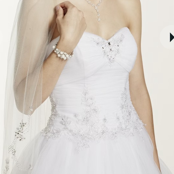 JEWEL Davids Bridal Tiered Tulle Wedding Ball Gown White Beaded Strapless Train - Picture 5 of 16